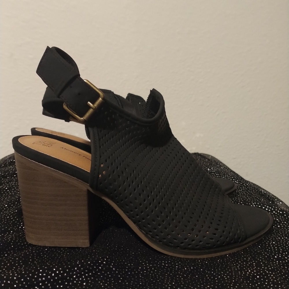 👠 booties - Picture 3 of 5